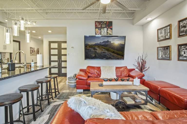 Condo  Midtown