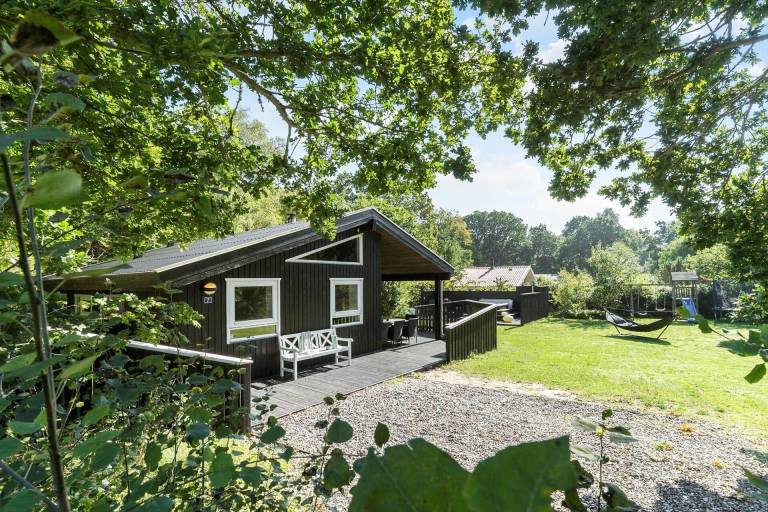 Ferienhaus mit Hund inFjellerup Strand  f&uuml;r max. 4 Personen