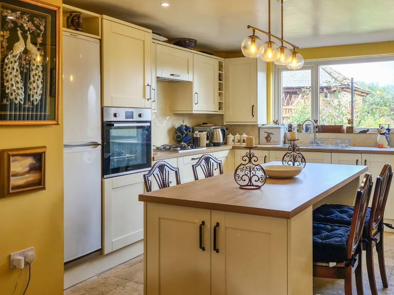 Cottage with garden | River view — photo 2