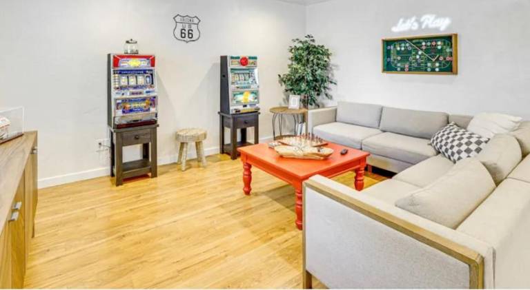 Beautiful house with pool | Pets allowed in Boise, ID