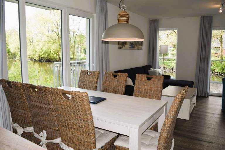 Modernes Ferienhaus, Sauna, Süd-Terrasse, Loggia mit Meerblick, Haustiere — photo 2