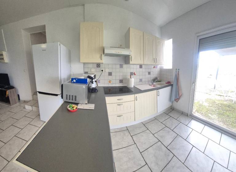 Vacation home with yard & barbeque | Dogs allowed — photo 4