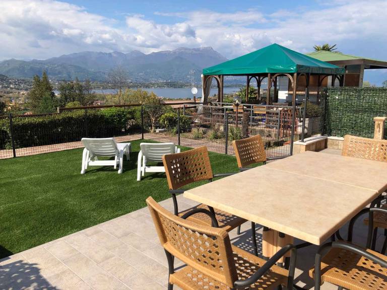 Ferienwohnung mit Hund in Solarolo, Moniga del Garda fuer max. 5 Personen