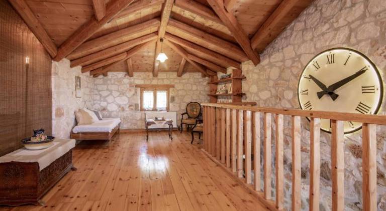 Fully equipped spacious vacation home with patio & garden | Pet-friendly — photo 4
