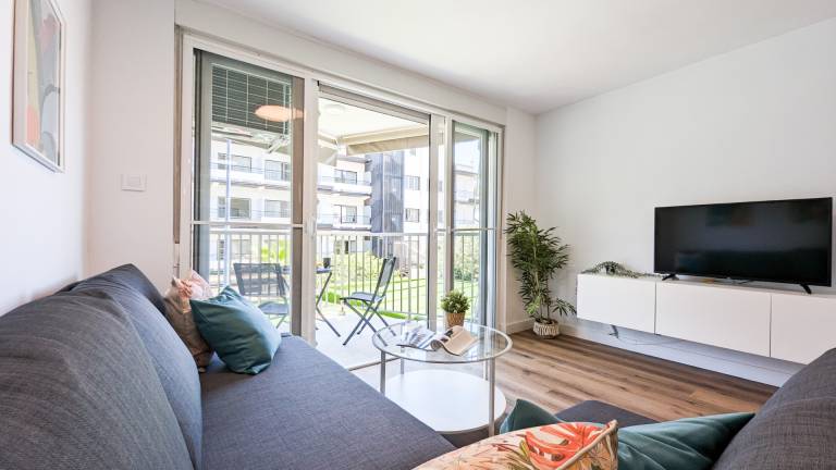 Holiday apartment with terrace | Water view — photo 2