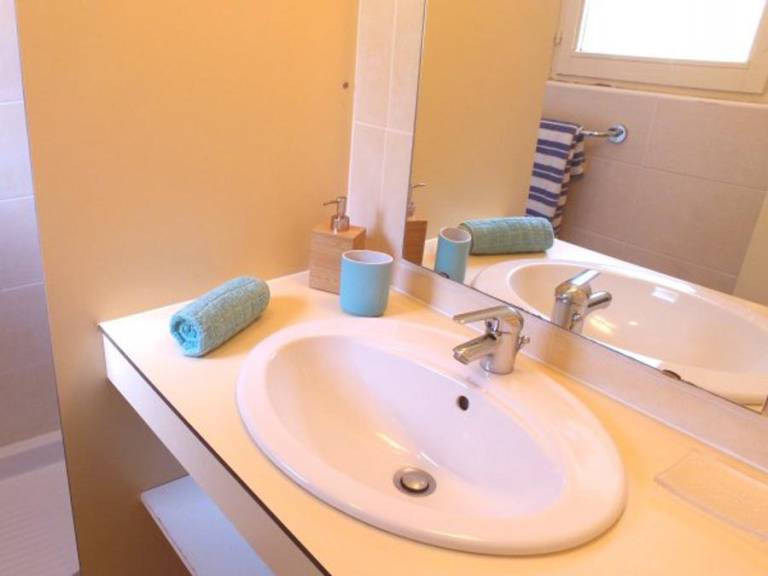 Vacation home with heated pool — photo 4