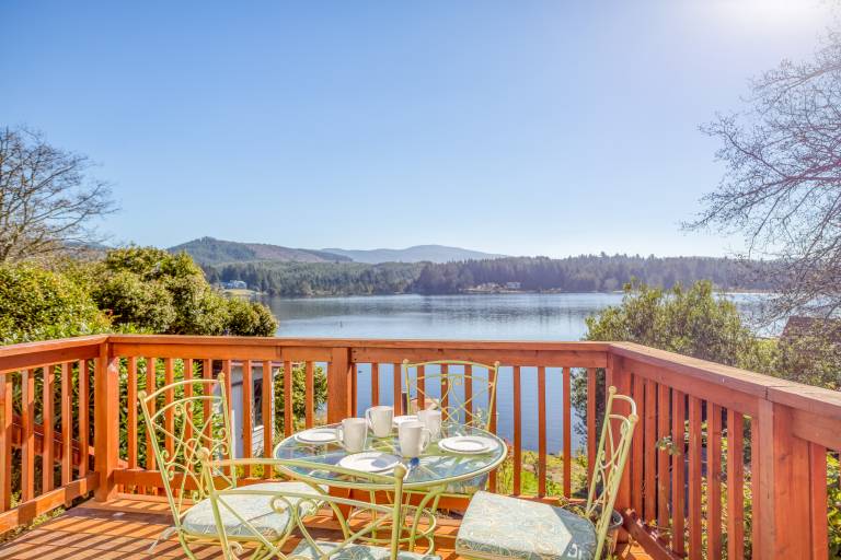 Regatta Park Lake House — photo 2