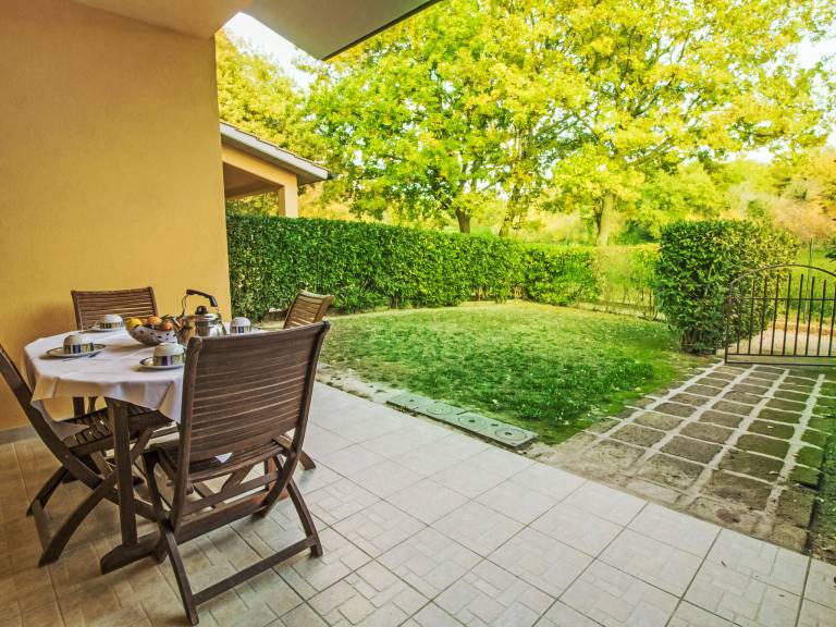 Nice holiday apartment with patio, grill & garden | Pets allowed — photo 4