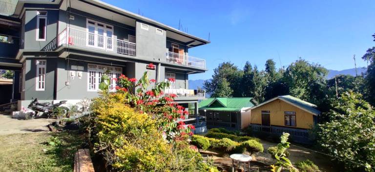 Wheelers Hostel in Darjeeling