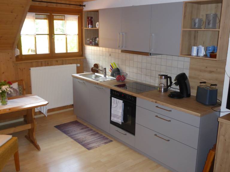 Family-friendly nice rental apartment with patio & fast internet | Garden view | Dogs allowed — photo 2