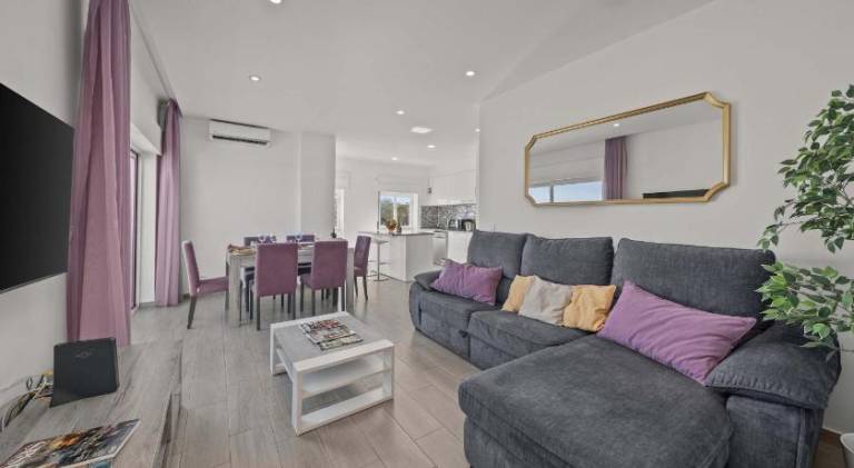Holiday apartment with 2 rooms for 6 persons — photo 2