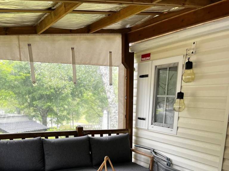 Mobile home with patio — photo 4