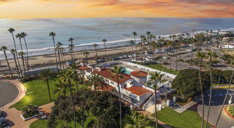 Walk to the Beach Wedding Venues Downtown Del Mar AC — photo 5