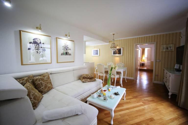Aparthotel  Dobrova