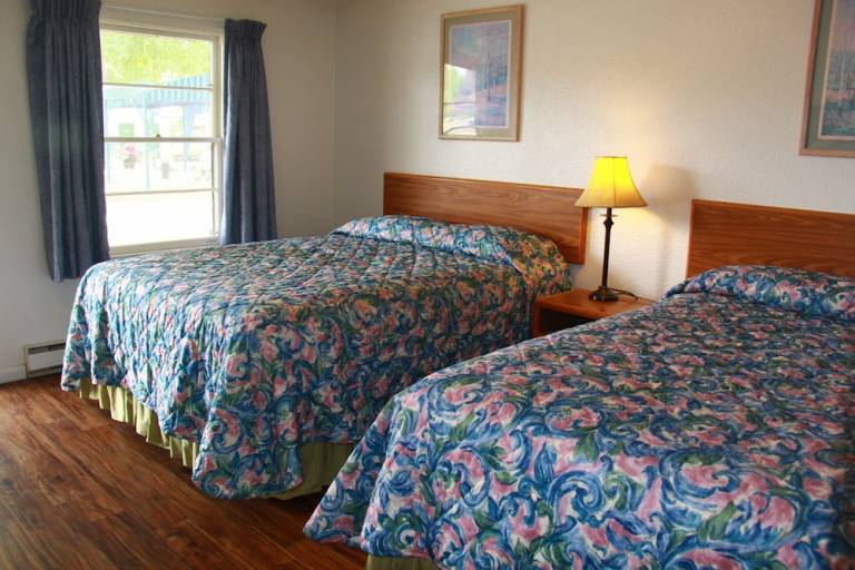Motel  Cody