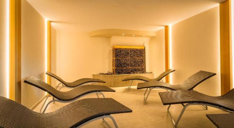 Ringhotel Warnemunder Hof — photo 5