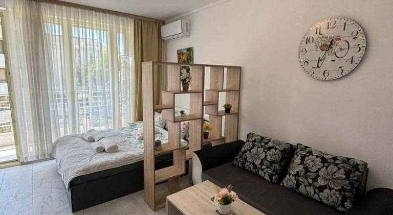 Rental apartment with pool in Sunny beach