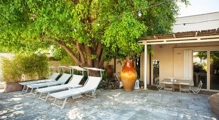 Villa with pool | Pet-friendly — photo 2
