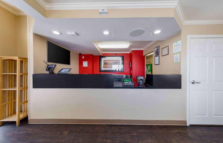 Extended Stay America Suites - Los Angeles - LAX Airport - El Segundo — photo 3