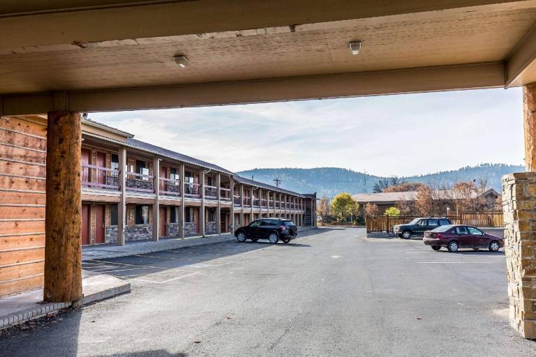 Econo Lodge Inn & Suites Kalispell - Glacier Nationa Park Gateway — photo 5