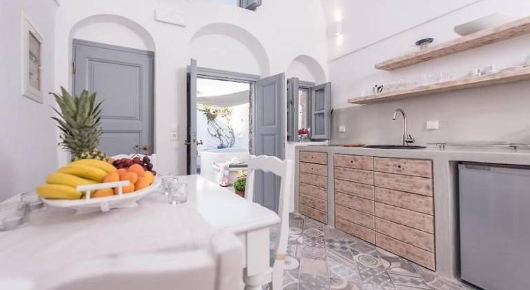 Villa with private pool, jacuzzi & terrace | Pets allowed — photo 4