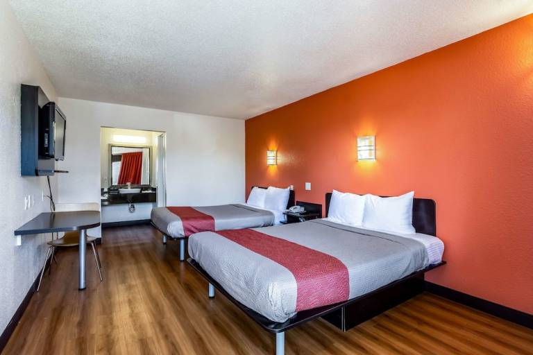 Motel  West Markham