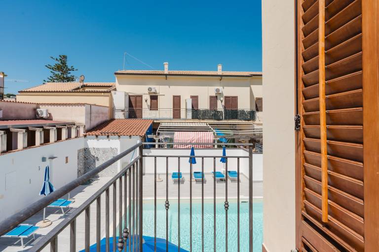 Apartment 'Kairos' with Shared Pool, Wi-Fi and Air Conditioning — photo 4