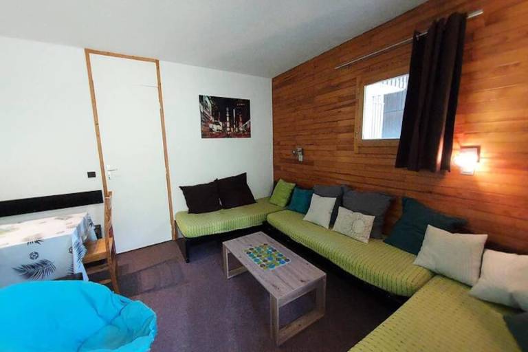 Lovely holiday apartment with patio | Close to the ski | Pets allowed in Les Belleville