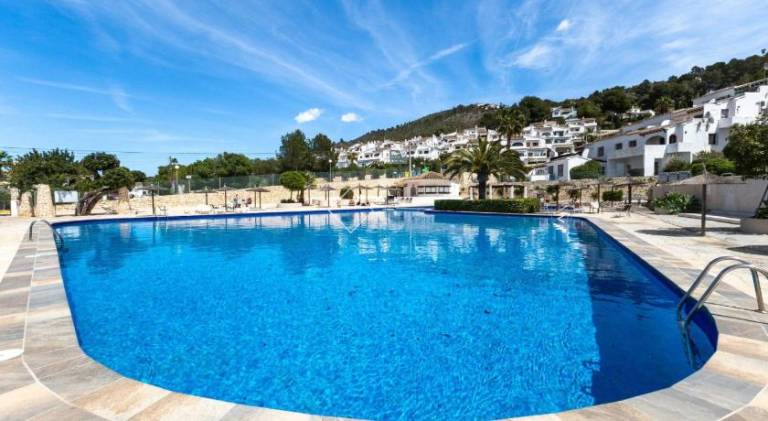 Rental apartment with pool in Mora