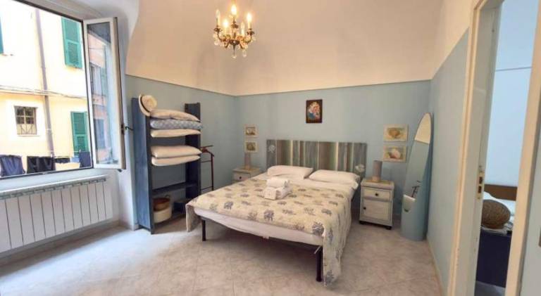 Holiday apartment | Next to the beach | Pets allowed in Sanremo