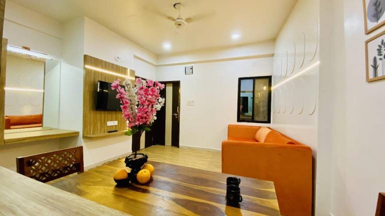Rental apartment | Perfect for remote work | Pet-friendly in Indore