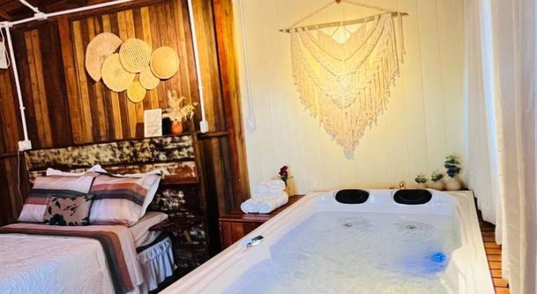 Holiday apartment with jacuzzi — photo 2