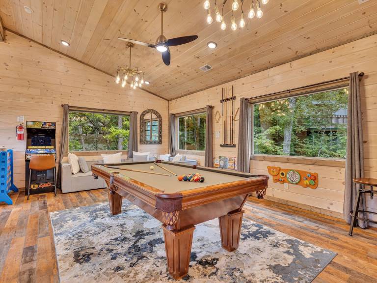 Cabin with private pool & terrace — photo 4