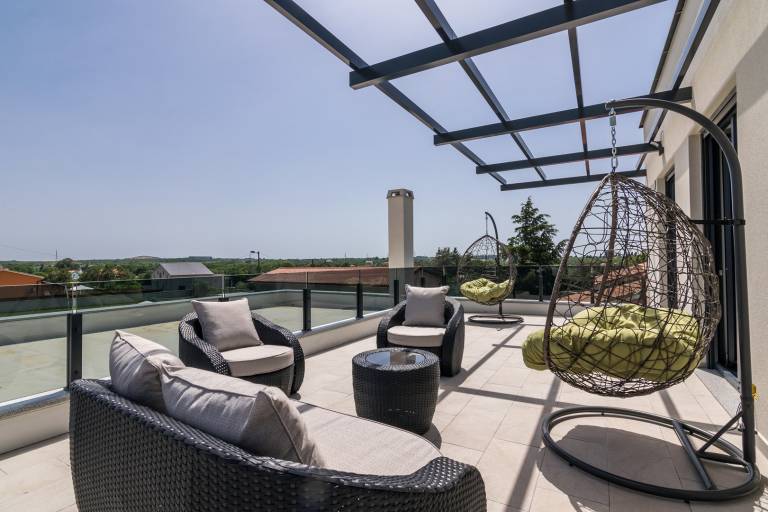 Fully equipped pleasant villa with grill, garden & patio | Pets allowed — photo 2
