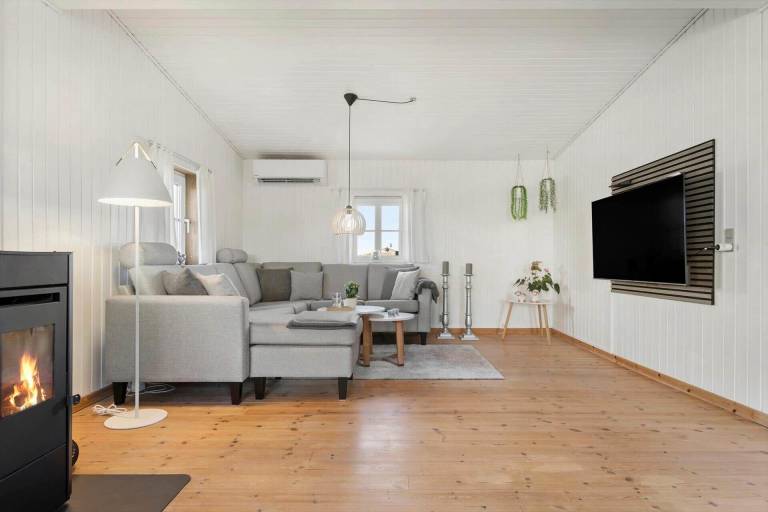 Vacation home with BBQ & terrace — photo 4