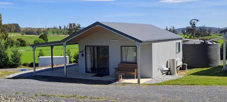 Cabin Deloraine