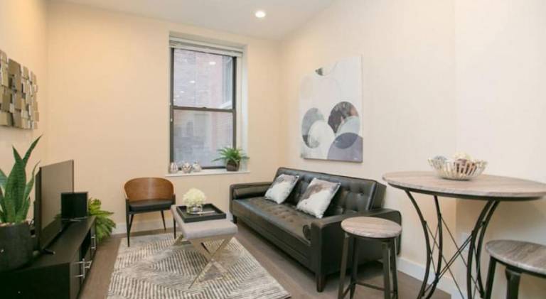Newly Designed Loft - Fast Wifi - Pet Friendly — photo 4