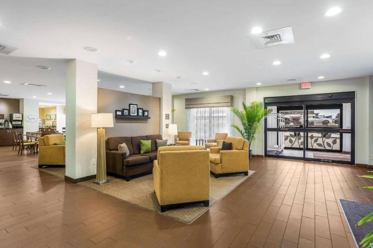 Sleep Inn & Suites Hannibal West — photo 3