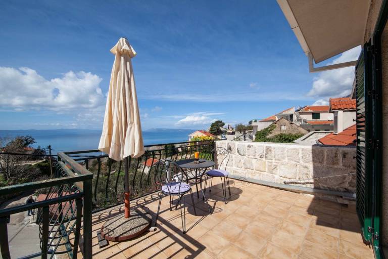 Vacation home with BBQ, jacuzzi & terrace | Sea view — photo 5