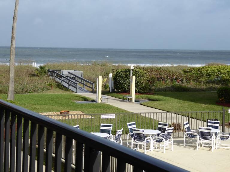 Condo  Cocoa Beach