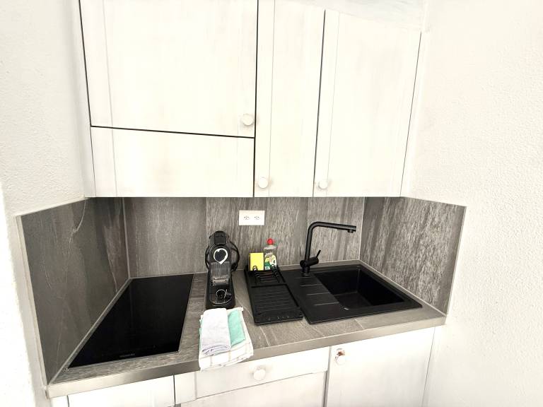 Pleasant apartment with BBQ, sauna & heated pool | Mountain view | Ski nearby | Pets allowed — photo 3