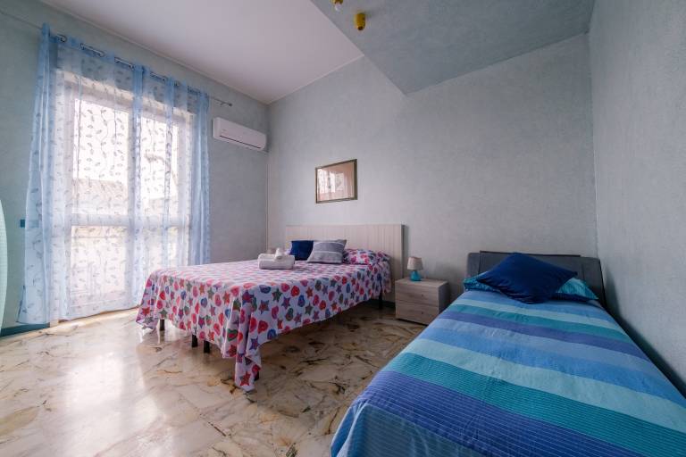 Holiday Home 'Appartamento Ylenia' with Private Terrace, Wi-Fi and Air Conditioning — photo 4