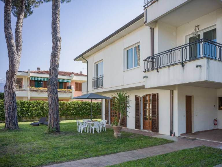 Ferienwohnung in Marina di Massa f&uuml;r max. 4 Personen