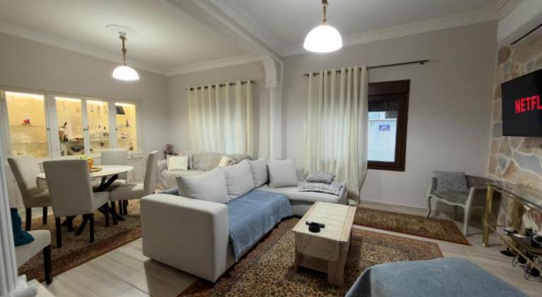 Holiday apartment with terrace & yard | Good for workation — photo 2