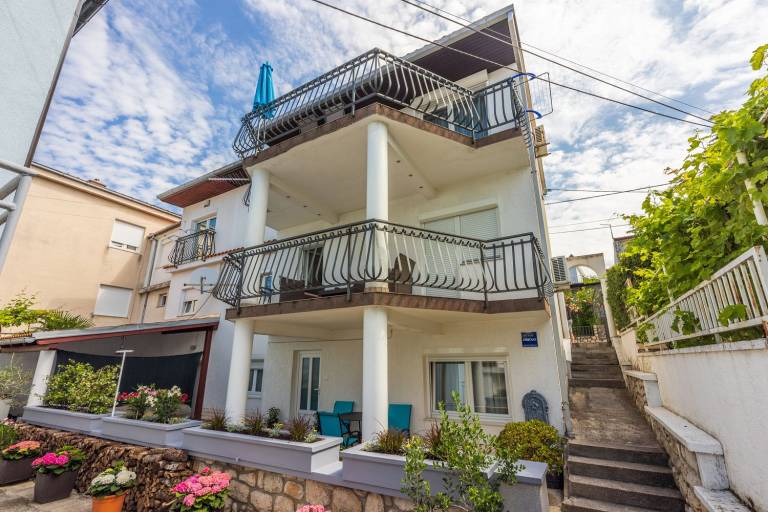 Modern apartment in a dream location just 70 metres from the beach with parking, sea view, dog-friendly — photo 4