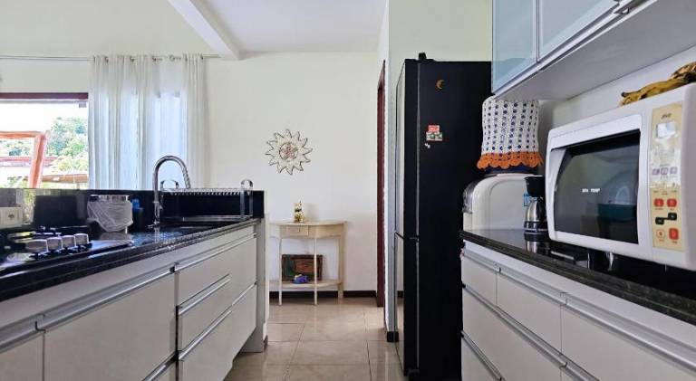 Pleasant vacation home with pool | Pet-friendly — photo 2