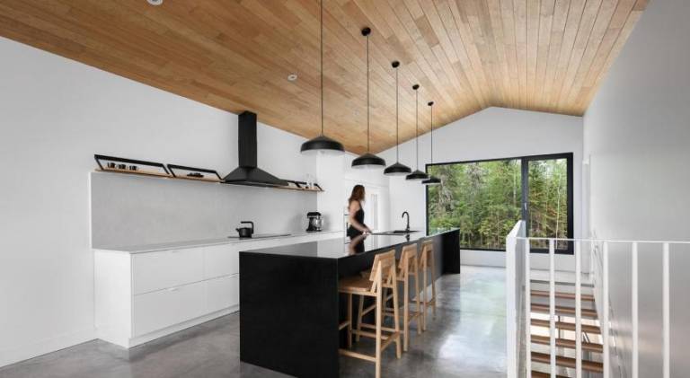 Pleasant chalet with sauna, hot tub & pool | Pet-friendly — photo 4