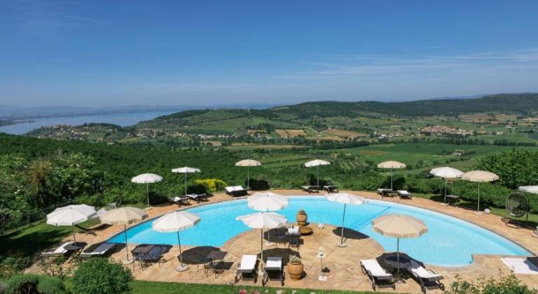 House with terrace, garden & hot tub | Good for workation — photo 3