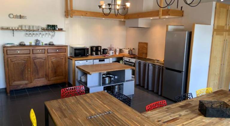 Vacation home with garden, terrace & grill — photo 4