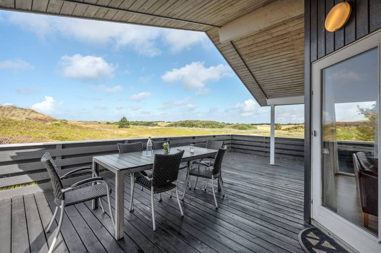 Fully equipped lovely house with terrace, sauna & hot tub | Water view | Pets allowed — photo 2